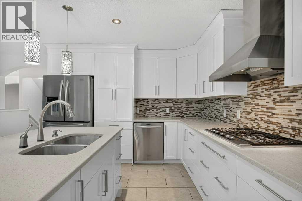 338 Panamount Drive NW, Calgary, Alberta  T3K 5M1 - Photo 20 - A2326109