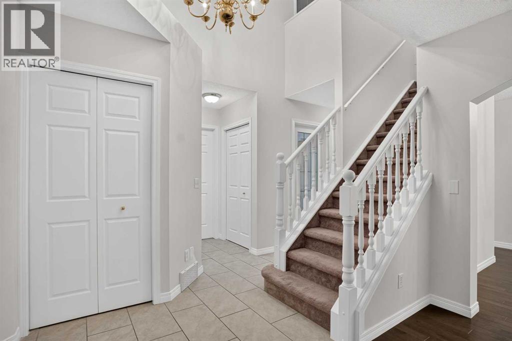 338 Panamount Drive NW, Calgary, Alberta  T3K 5M1 - Photo 26 - A2326109