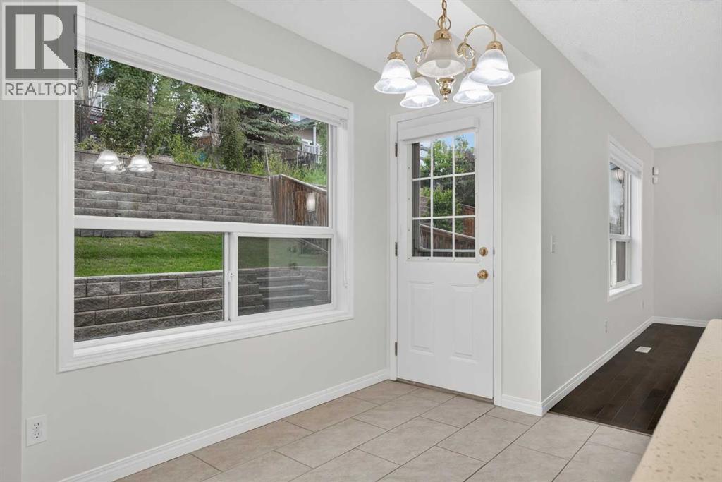 338 Panamount Drive NW, Calgary, Alberta  T3K 5M1 - Photo 22 - A2326109