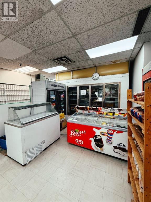 108, 738 3 Avenue SW, Calgary, Alberta  T2P 0G7 - Photo 9 - A2333681