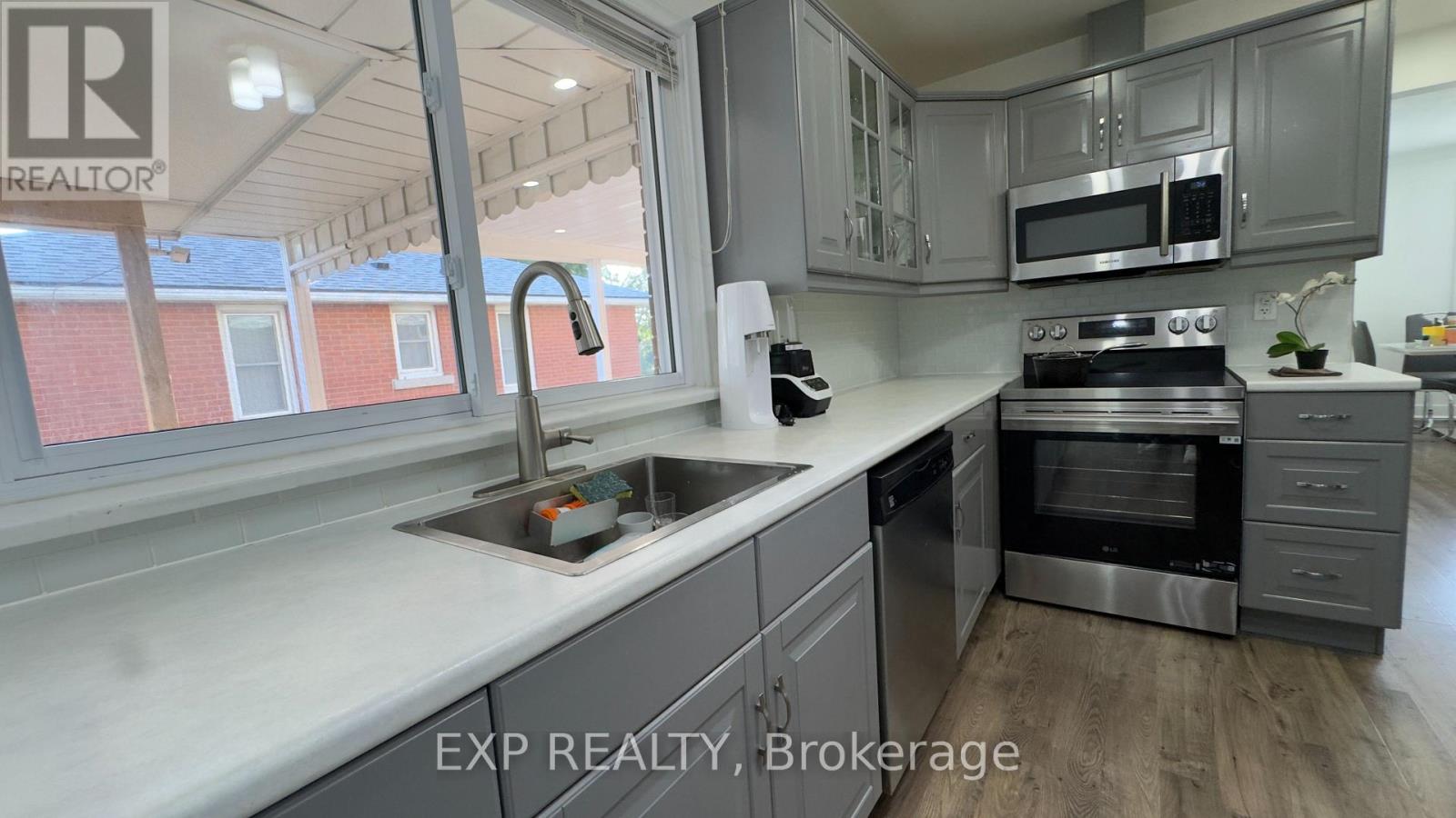 6150 Fingland Street, Niagara Falls, Ontario  L2E 2G4 - Photo 4 - X13629442