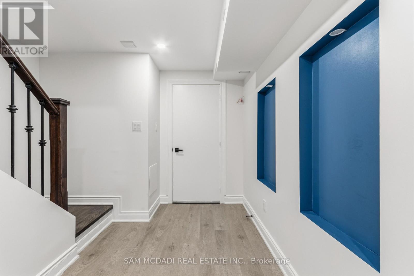 26 Montpelier Street, Brampton, Ontario  L6Y 6A6 - Photo 3 - W13629248
