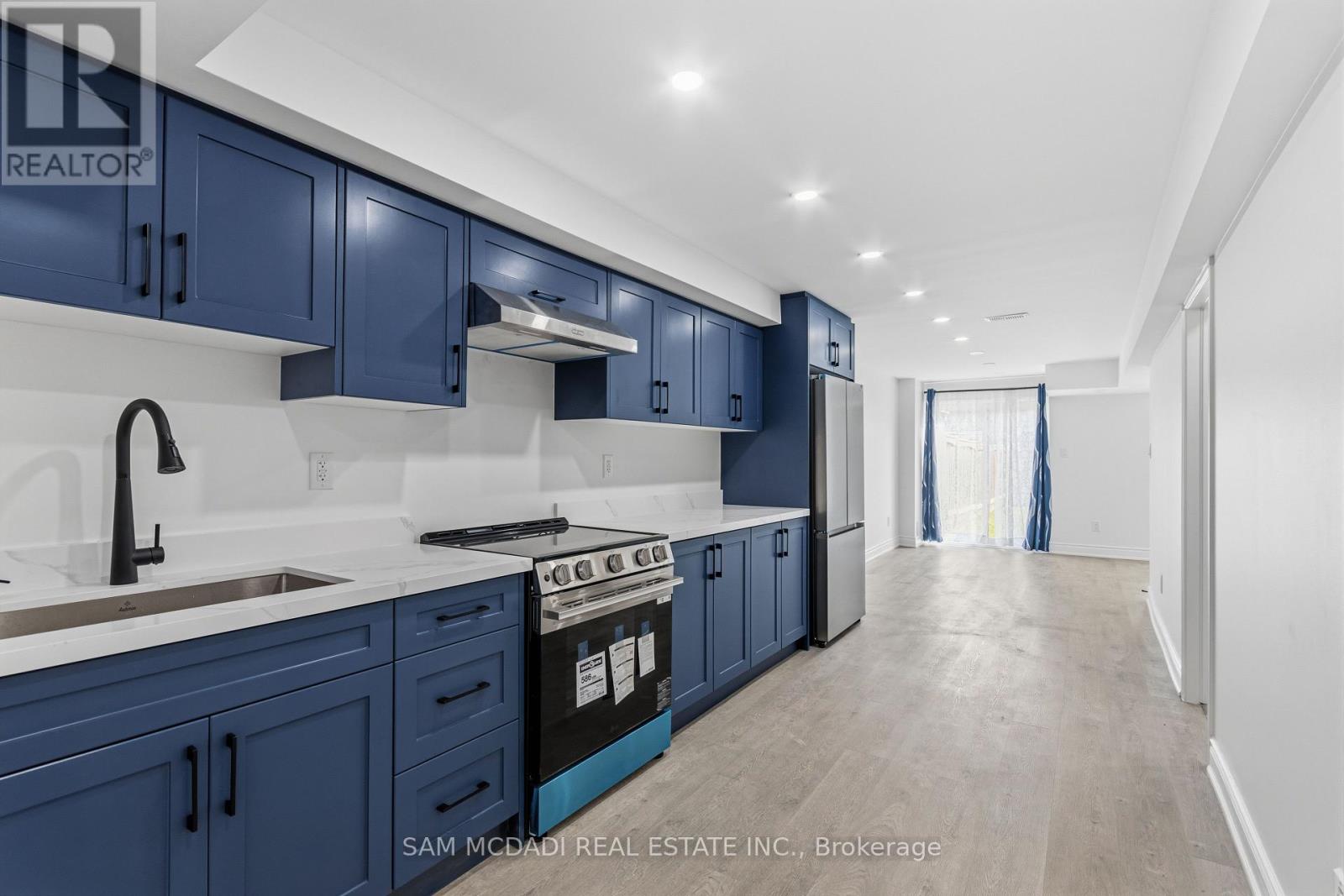 26 Montpelier Street, Brampton, Ontario L6Y 6A6 - Photo 5 - W13629248