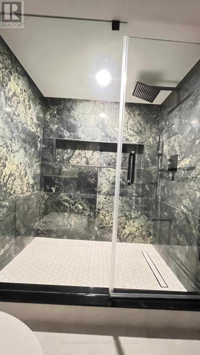 26 Montpelier Street, Brampton, Ontario L6Y 6A6 - Photo 9 - W13629248