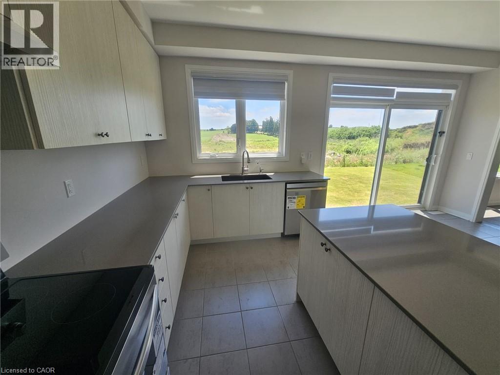 233 Leslie Davis Street, North Dumfries, Ontario  N0B 1E0 - Photo 16 - 40852794