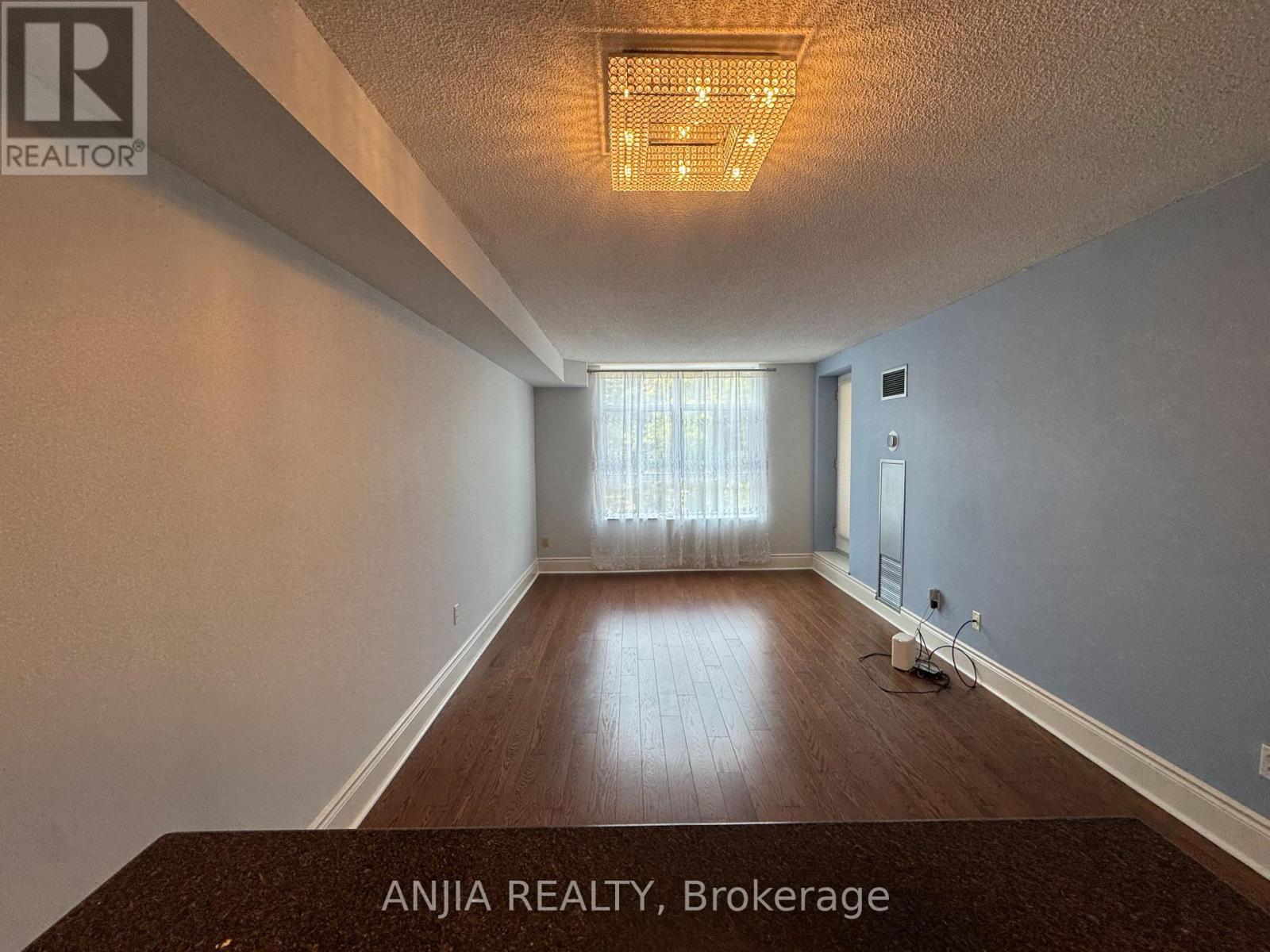 211 - 75 York Mills Road, Toronto, Ontario  M2P 2E7 - Photo 13 - C13629424