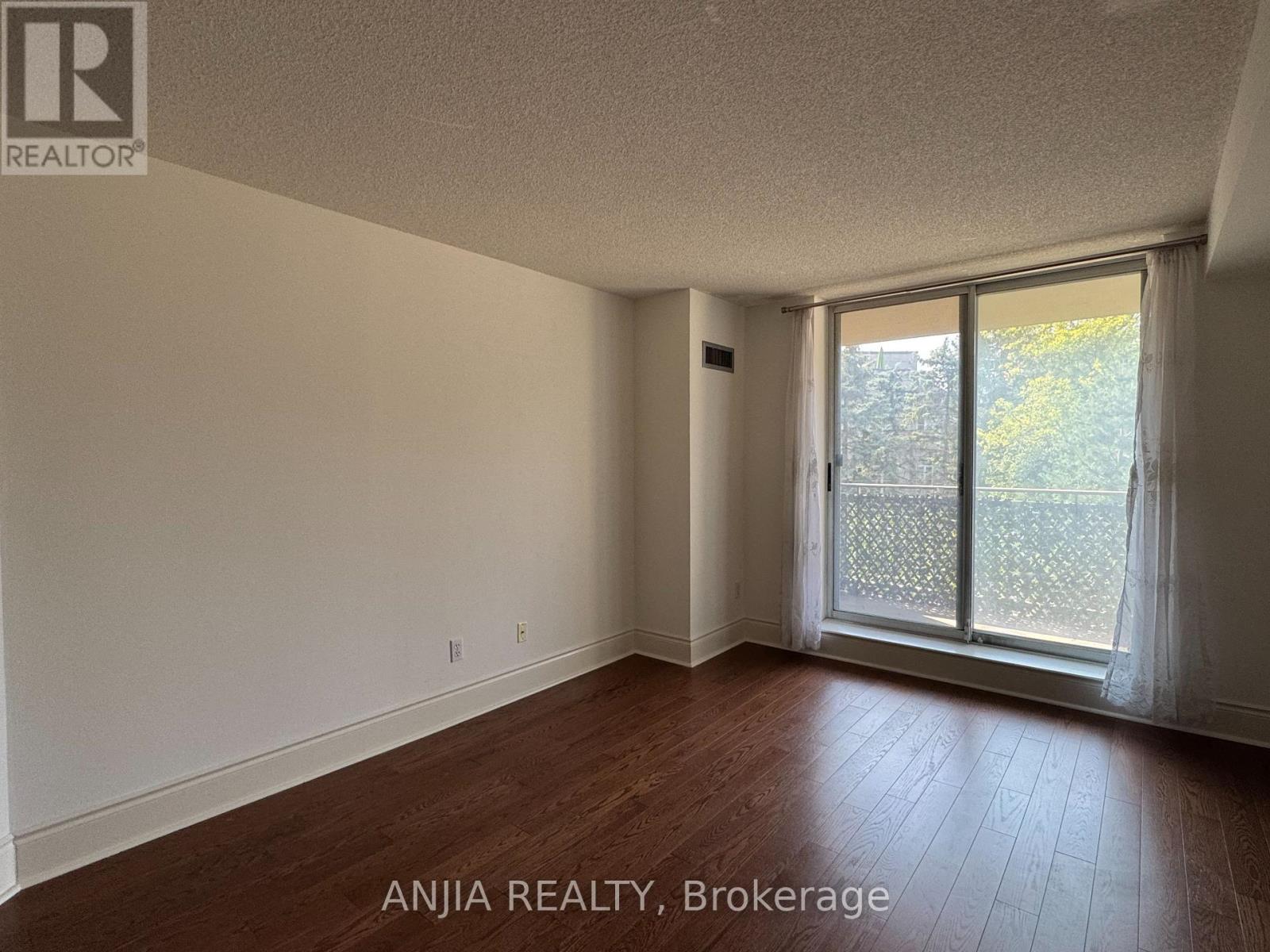 211 - 75 York Mills Road, Toronto, Ontario  M2P 2E7 - Photo 18 - C13629424