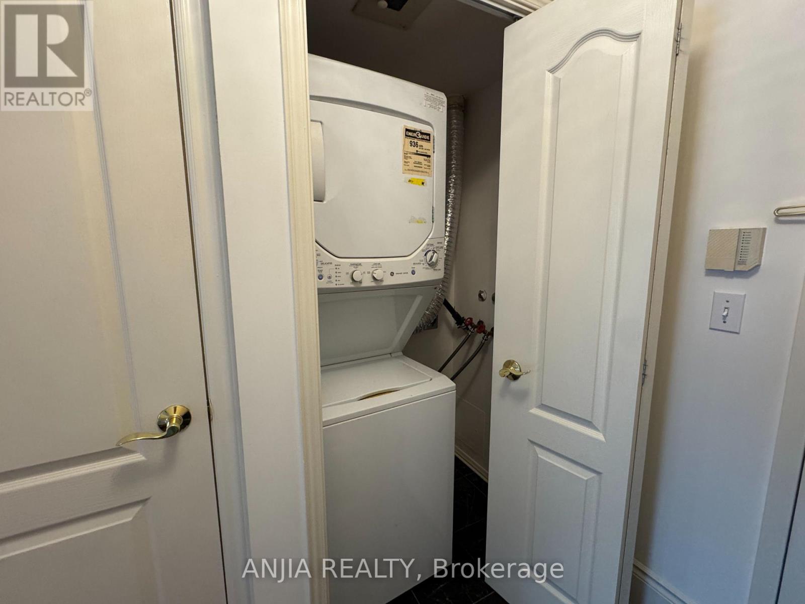 211 - 75 York Mills Road, Toronto, Ontario  M2P 2E7 - Photo 7 - C13629424