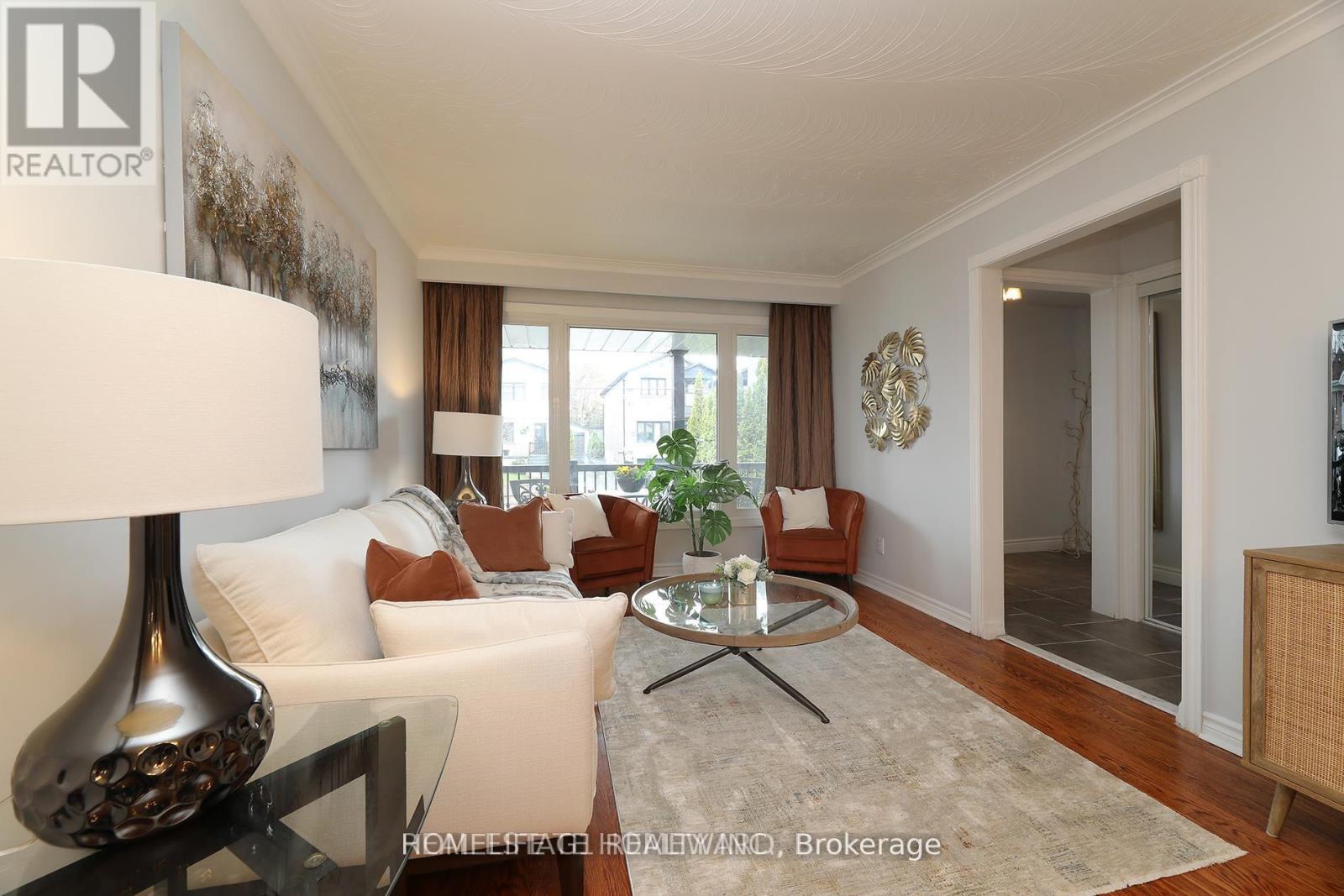 Upper - 34 Mystic Avenue, Toronto, Ontario  M1L 4G9 - Photo 10 - E13629436
