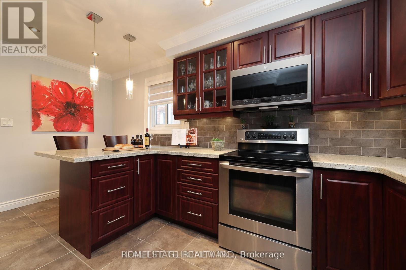 Upper - 34 Mystic Avenue, Toronto, Ontario  M1L 4G9 - Photo 18 - E13629436