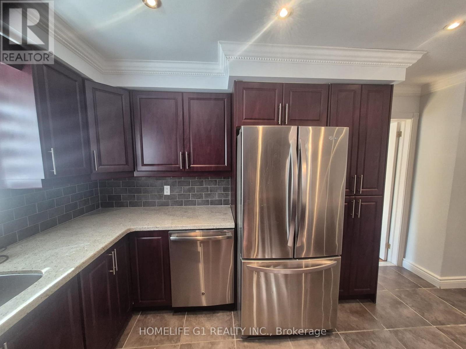 Upper - 34 Mystic Avenue, Toronto, Ontario  M1L 4G9 - Photo 20 - E13629436