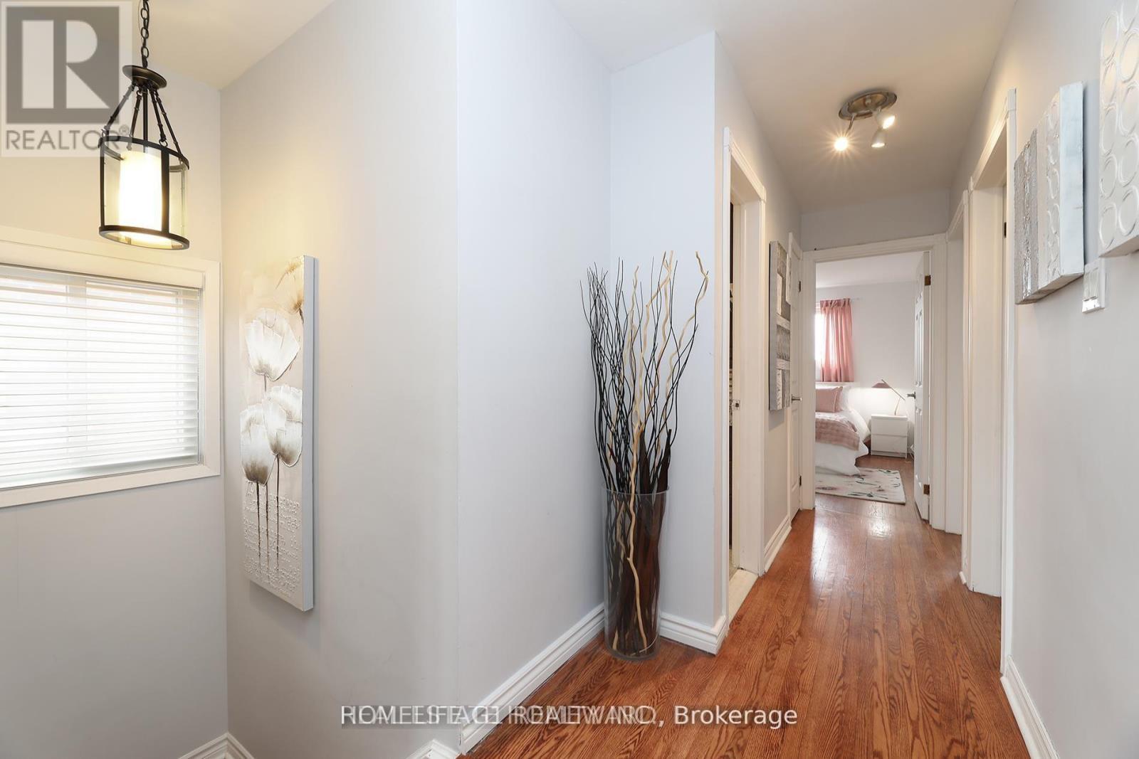 Upper - 34 Mystic Avenue, Toronto, Ontario  M1L 4G9 - Photo 27 - E13629436
