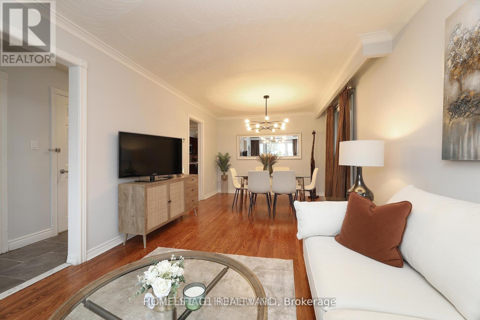 Upper - 34 Mystic Avenue, Toronto, Ontario  M1L 4G9 - Photo 9 - E13629436