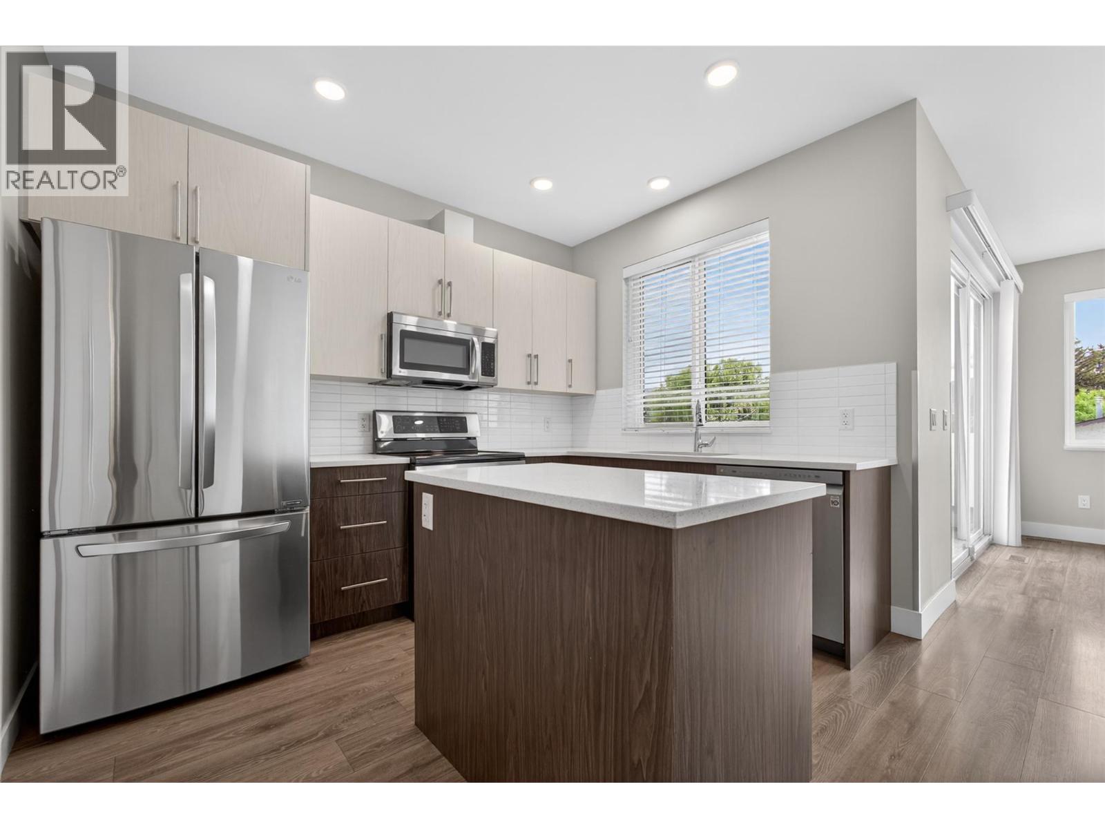 2763 Curts Street, Kelowna, British Columbia  V1Y 2T8 - Photo 3 - 10390403