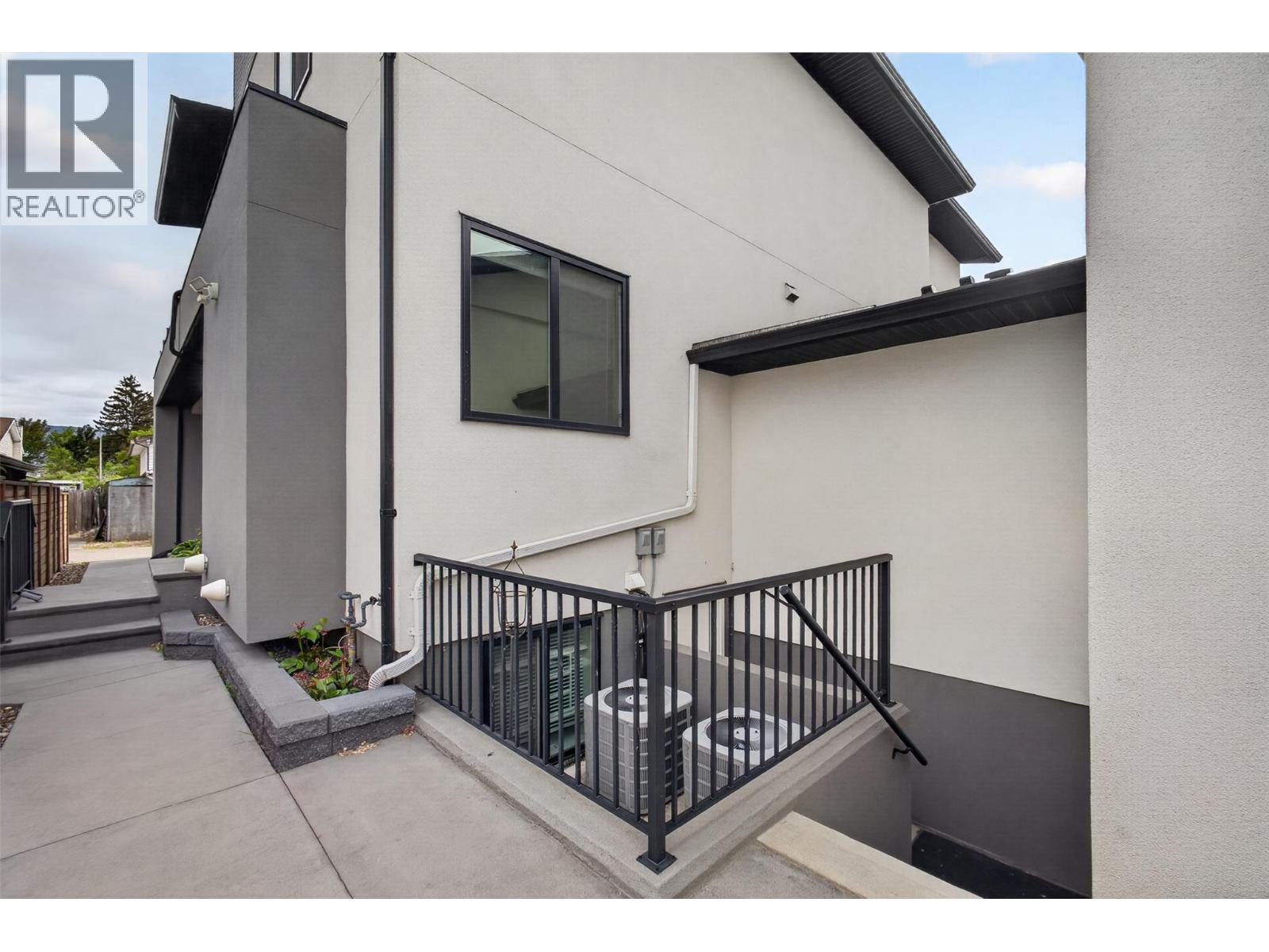2763 Curts Street, Kelowna, British Columbia  V1Y 2T8 - Photo 35 - 10390403