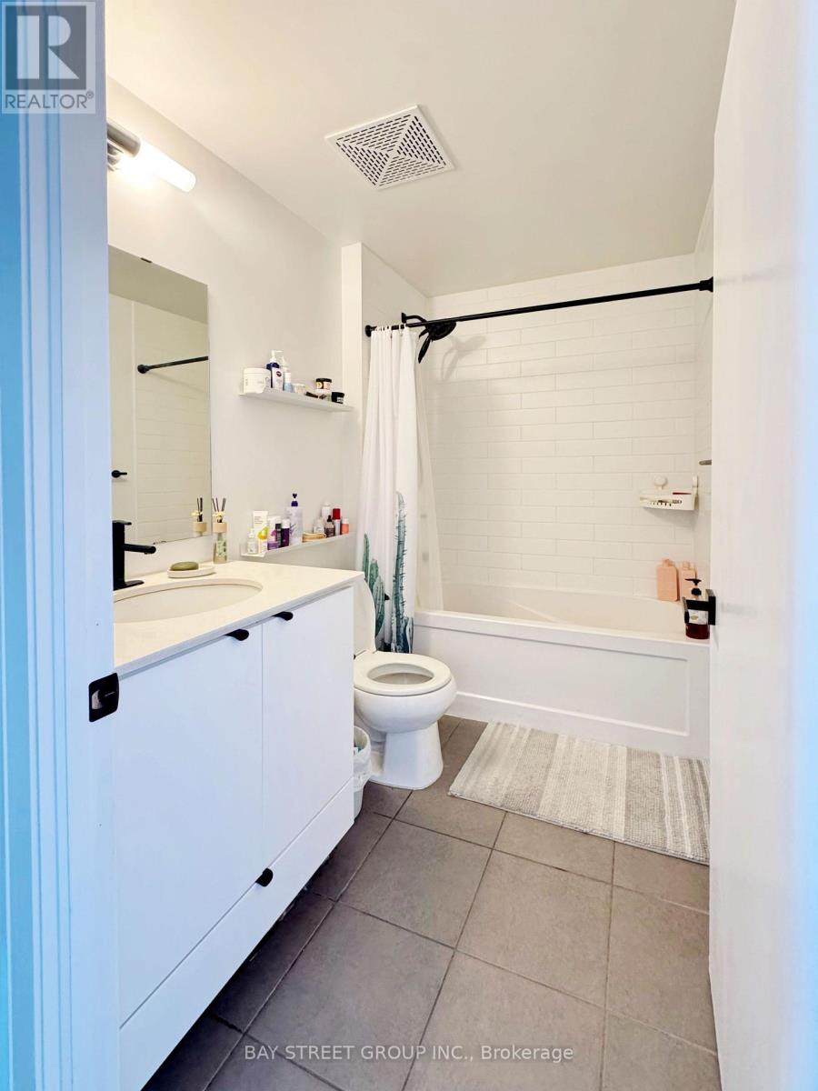 1203 - 365 Prince Of Wales Drive, Mississauga, Ontario  L5B 0G6 - Photo 11 - W13629416
