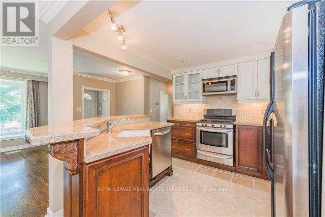 248 Snowden Road, Oakville, Ontario  L6L 3X5 - Photo 7 - W13629490