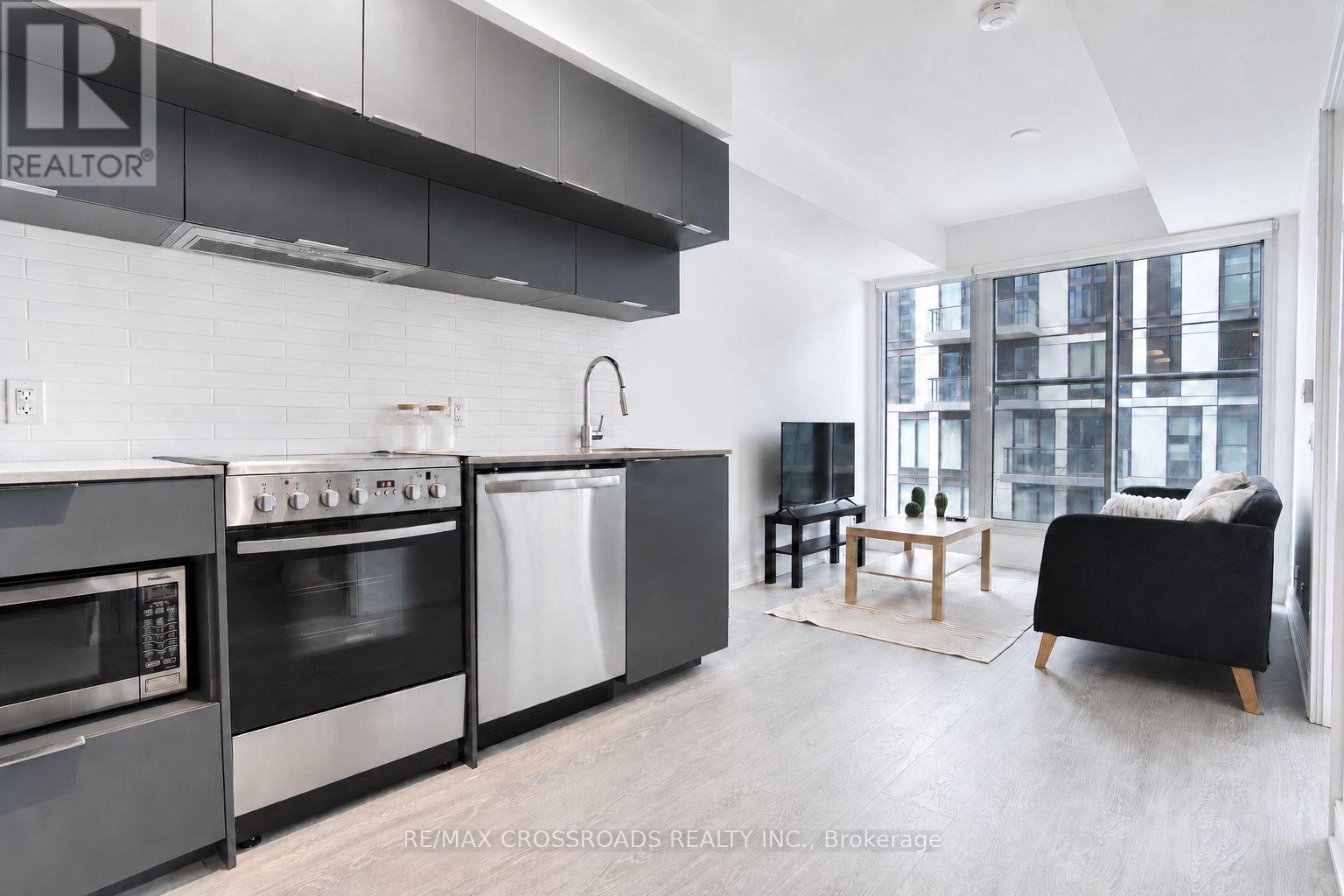 1815 - 181 Dundas Street E, Toronto, Ontario  M5A 0N5 - Photo 3 - C13625526