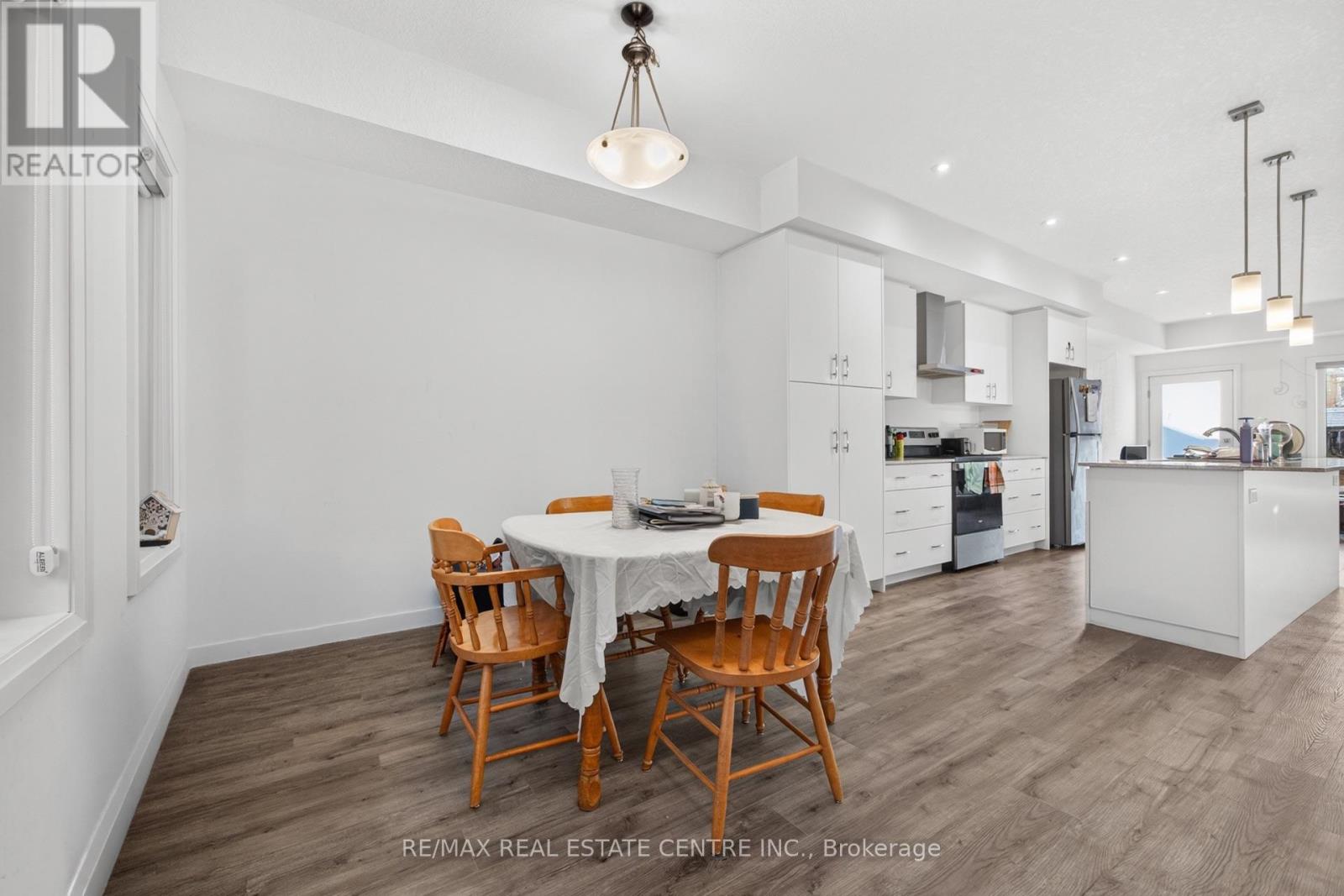 34 Lily Lane, Guelph, Ontario  N1L 0R2 - Photo 5 - X13629408