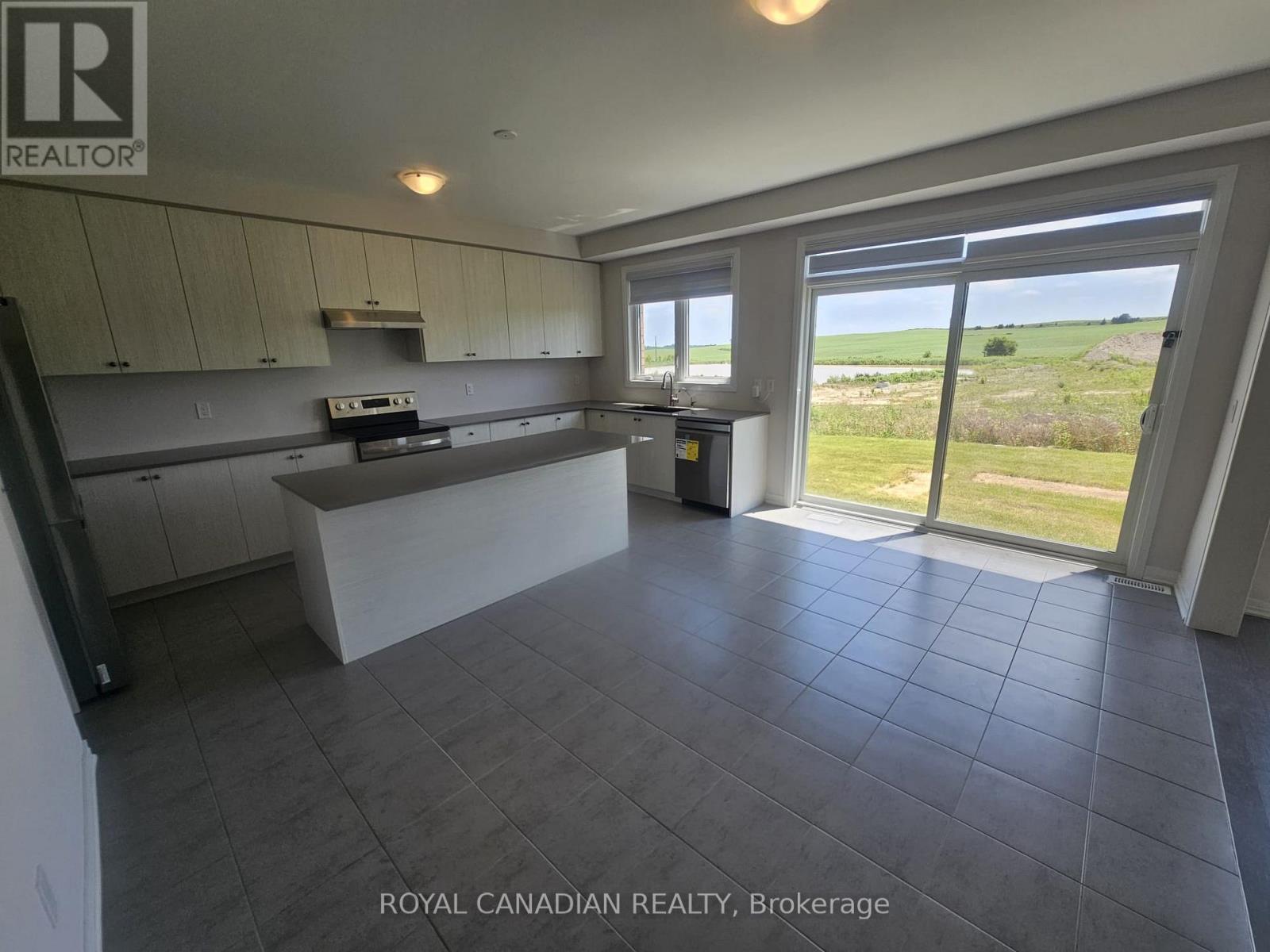 233 Leslie Davis Street, North Dumfries, Ontario  N0B 1E0 - Photo 16 - X13629448