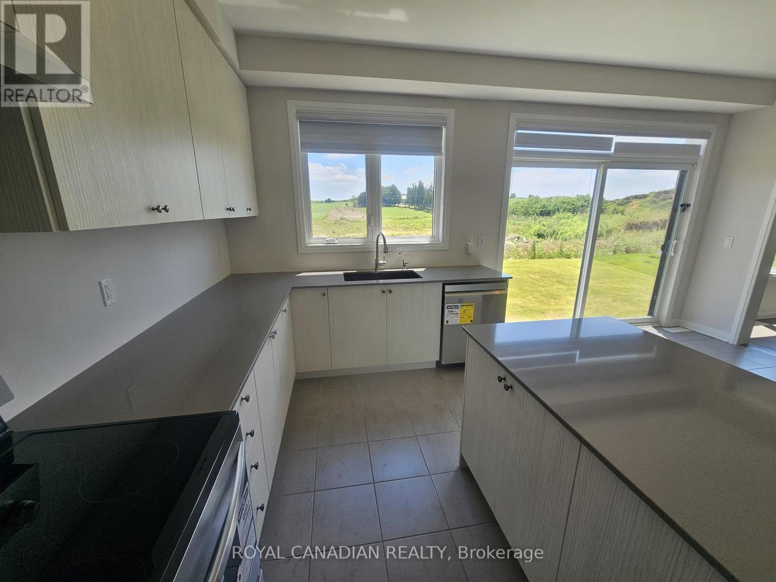233 Leslie Davis Street, North Dumfries, Ontario  N0B 1E0 - Photo 19 - X13629448