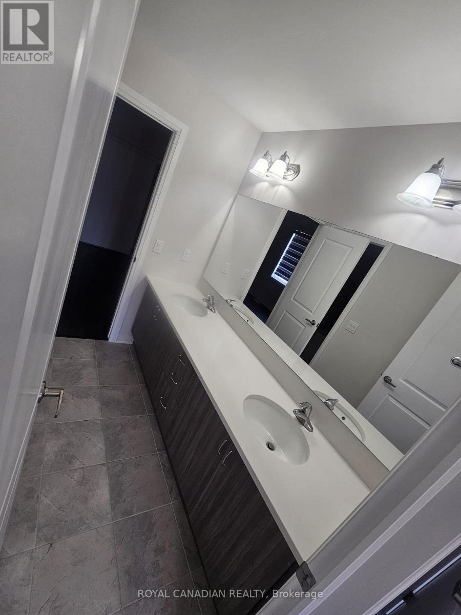 233 Leslie Davis Street, North Dumfries, Ontario  N0B 1E0 - Photo 28 - X13629448