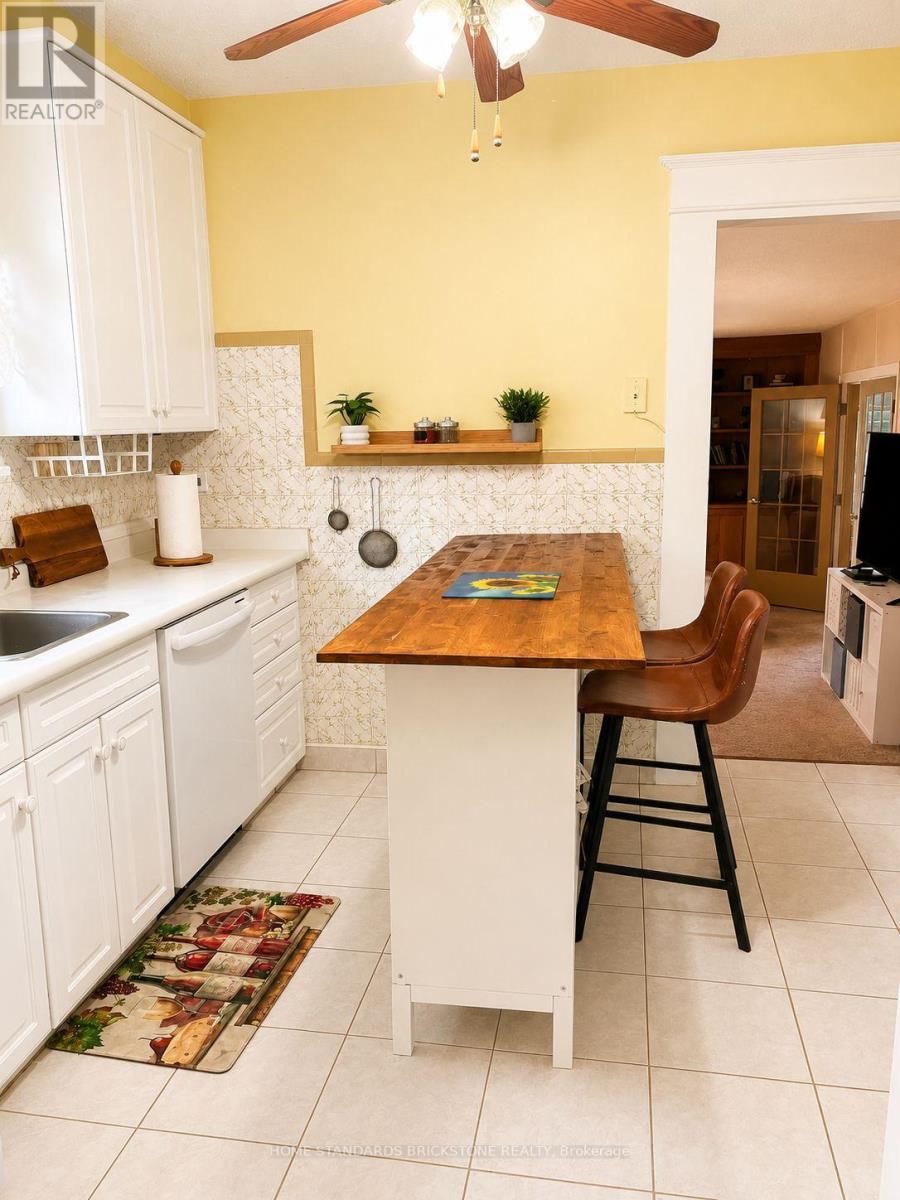 5400 Cedar Street, Niagara Falls, Ontario  L2E 2V3 - Photo 5 - X13629454