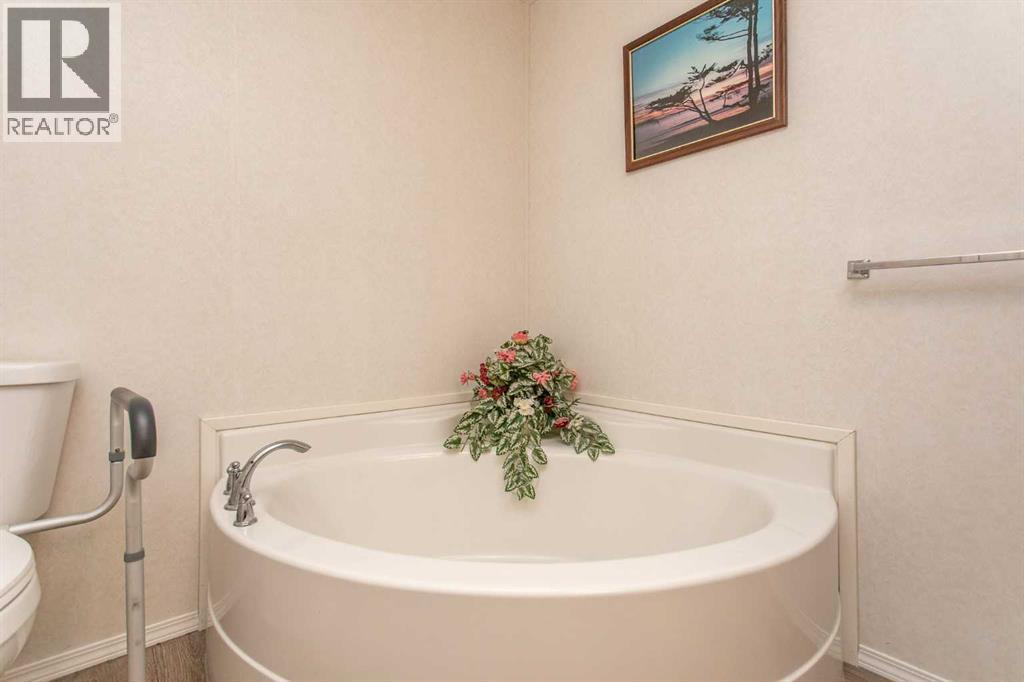 65, 15 Mackenzie Ranch Way, Lacombe, Alberta  T4L 0B4 - Photo 20 - A2331368