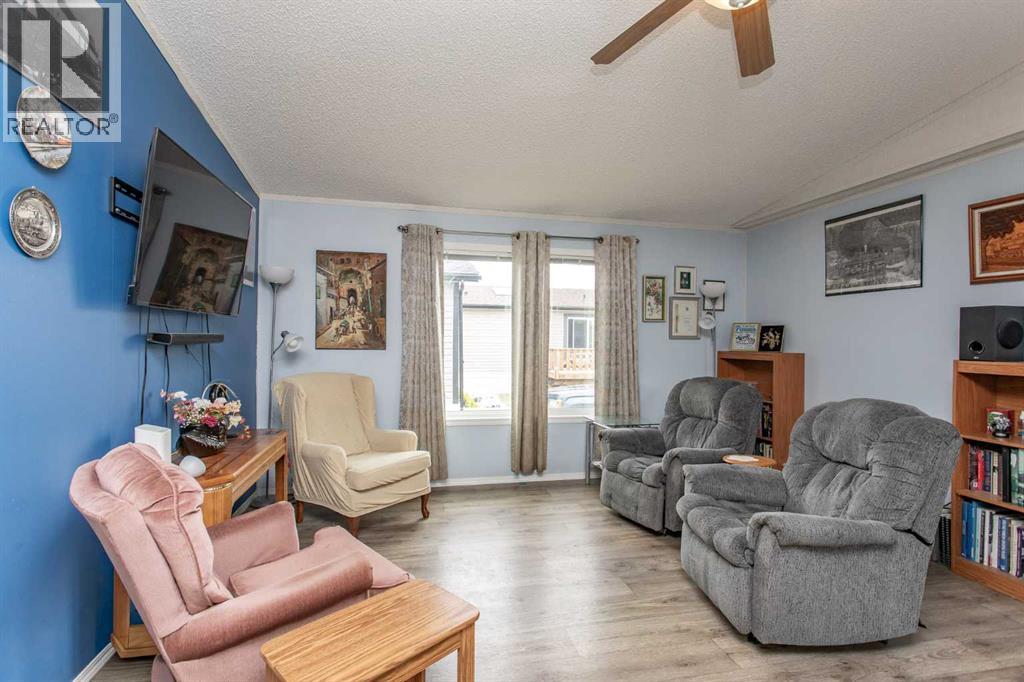 65, 15 Mackenzie Ranch Way, Lacombe, Alberta  T4L 0B4 - Photo 4 - A2331368