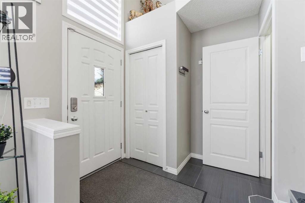 59 New Brighton Common SE, Calgary, Alberta  T2Z 0T5 - Photo 5 - A2281141