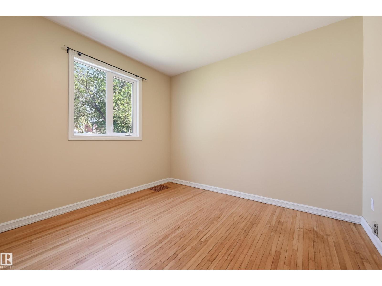 7754 80 Av NW NW, Edmonton, Alberta  T6C 0S4 - Photo 18 - E4501807