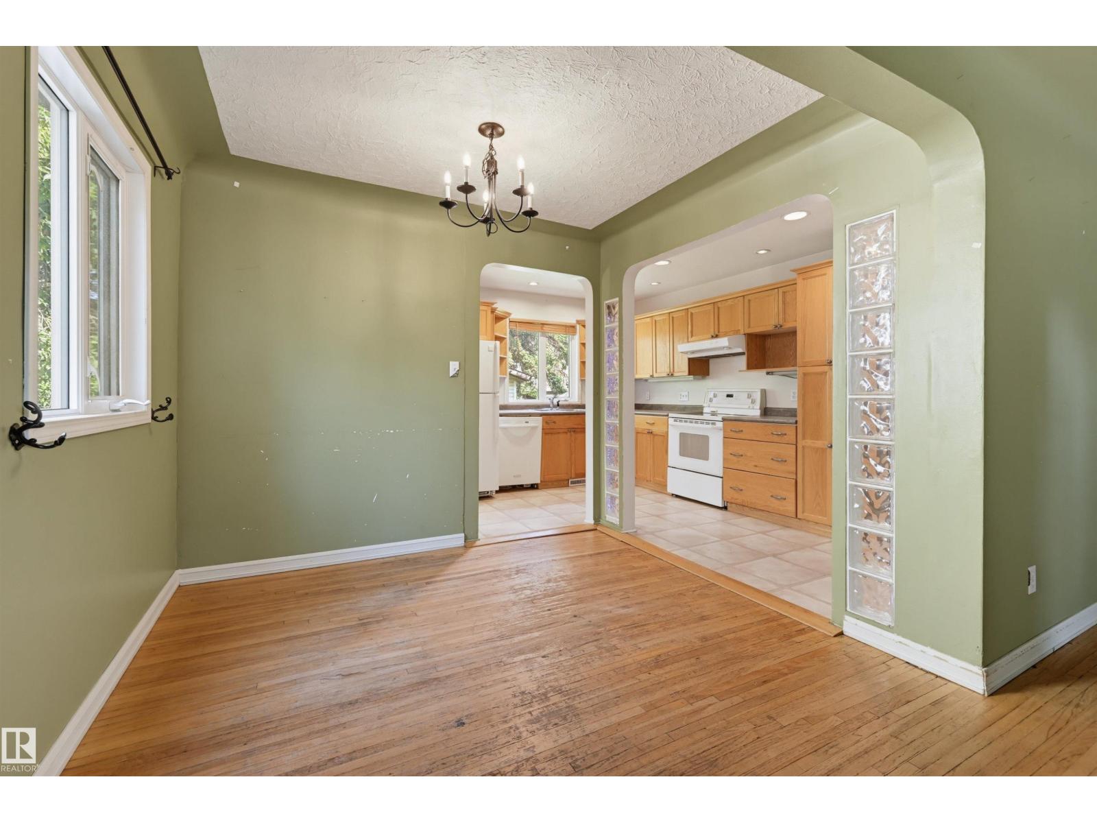 7754 80 Av NW NW, Edmonton, Alberta  T6C 0S4 - Photo 10 - E4501807