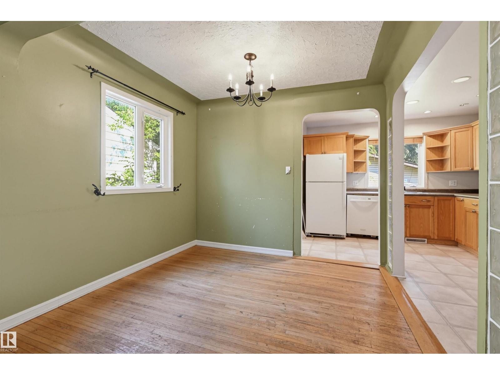 7754 80 Av NW NW, Edmonton, Alberta  T6C 0S4 - Photo 8 - E4501807