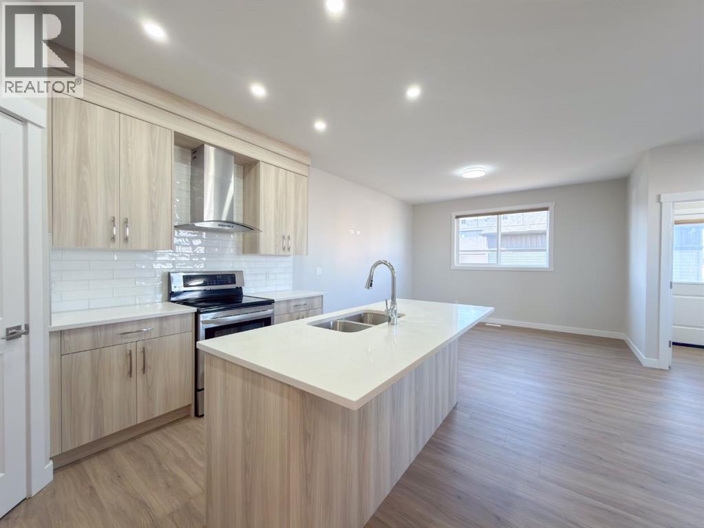 160 Belvedere Park Se, Calgary, Alberta  T2A 7G8 - Photo 12 - A2318165