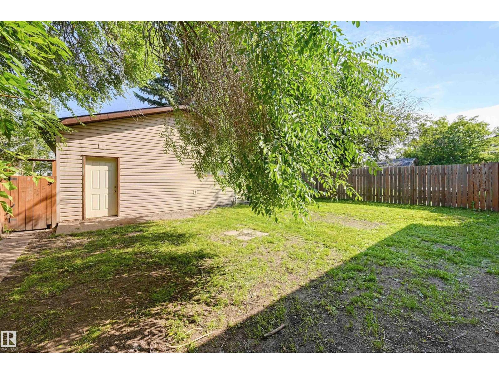 7754 80 Av NW NW, Edmonton, Alberta  T6C 0S4 - Photo 31 - E4501807