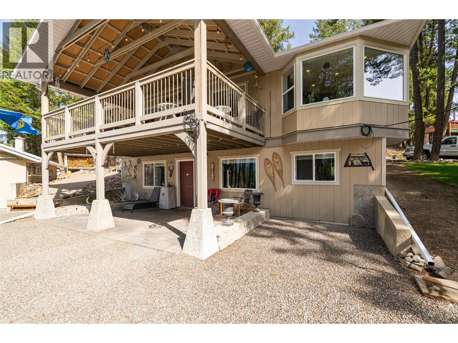 1988 Porthill Road, Lister, British Columbia  V0B 1G2 - Photo 2 - 10380500