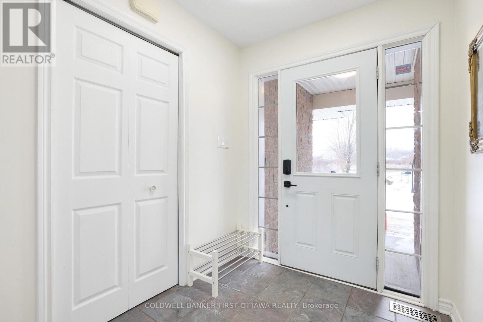 11 Rideau Crossing Crescent, North Grenville, Ontario  K0G 1K0 - Photo 5 - X13629518