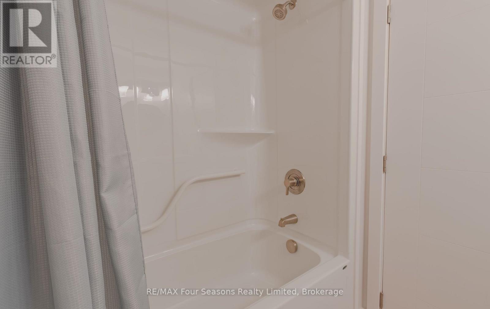 9811 Beachwood Road, Collingwood, Ontario  L9Y 5P1 - Photo 17 - S13629516