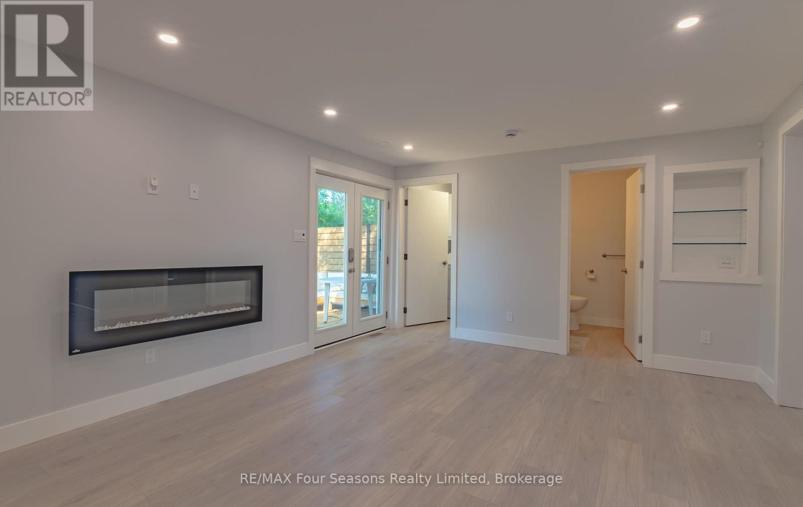 9811 Beachwood Road, Collingwood, Ontario  L9Y 5P1 - Photo 20 - S13629516