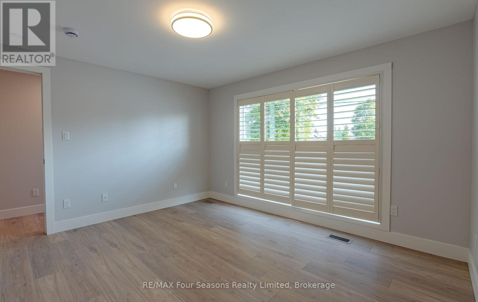 9811 Beachwood Road, Collingwood, Ontario  L9Y 5P1 - Photo 9 - S13629516