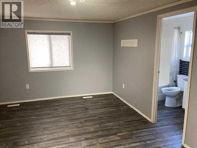 7928 97 Avenue, Peace River, Alberta  T8S 1W6 - Photo 12 - A2250780