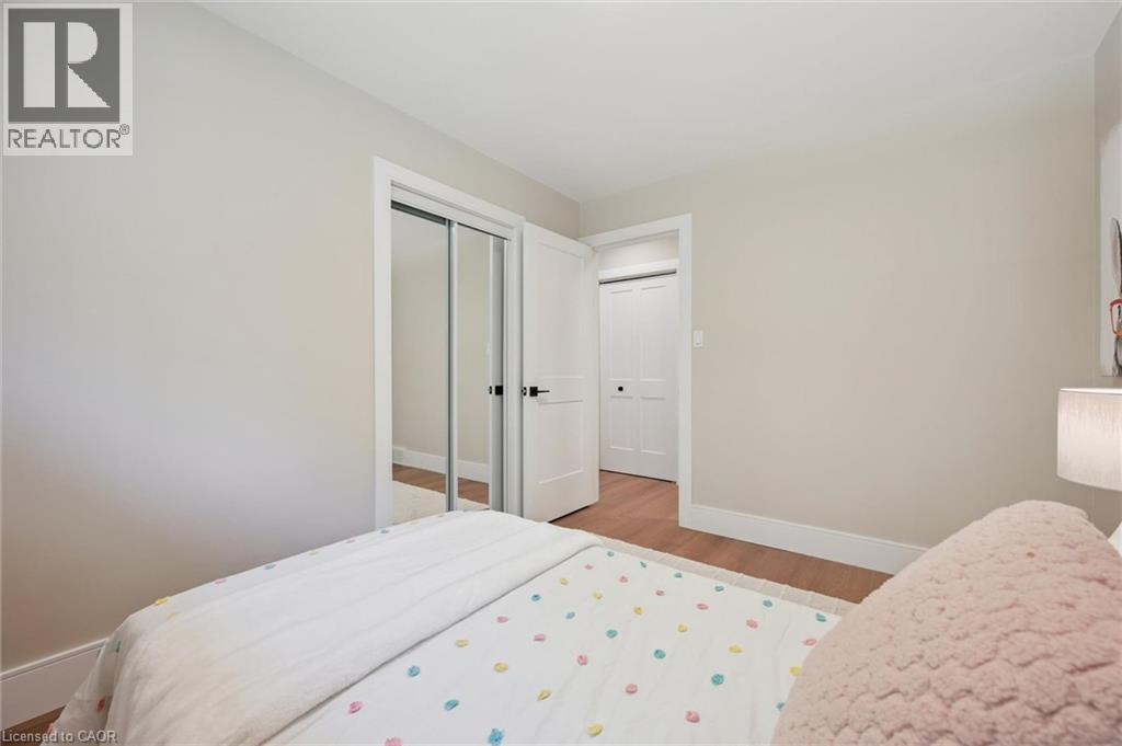 70 Champlain Crescent, Kitchener, Ontario  N2B 2Y6 - Photo 24 - 40840253