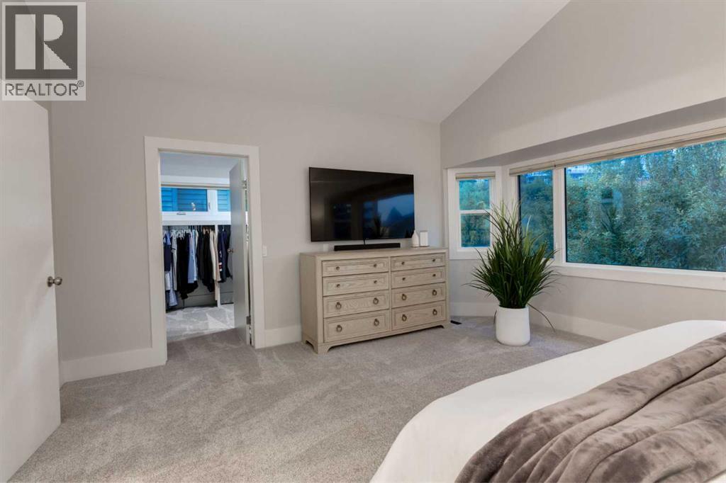 775 Strathcona Drive SW, Calgary, Alberta  T3H 1N8 - Photo 25 - A2332911