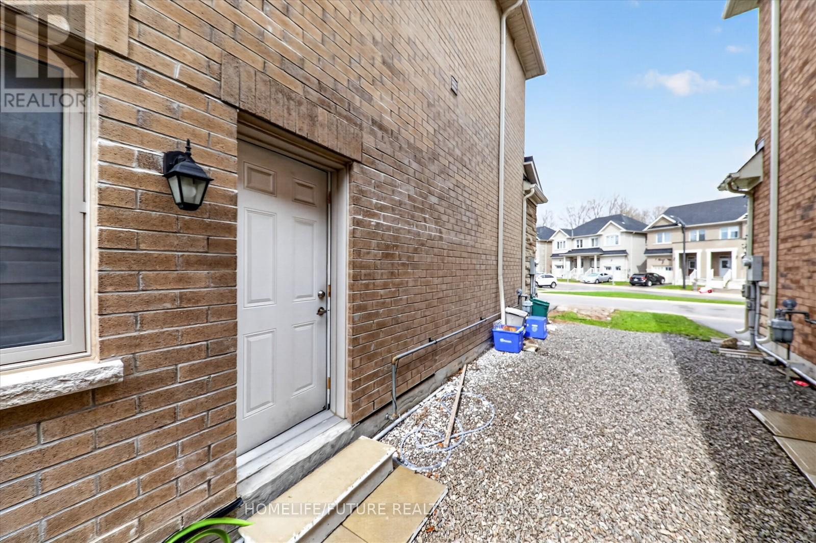 6 Ryler Way, Markham, Ontario  L3S 0E7 - Photo 31 - N13629514
