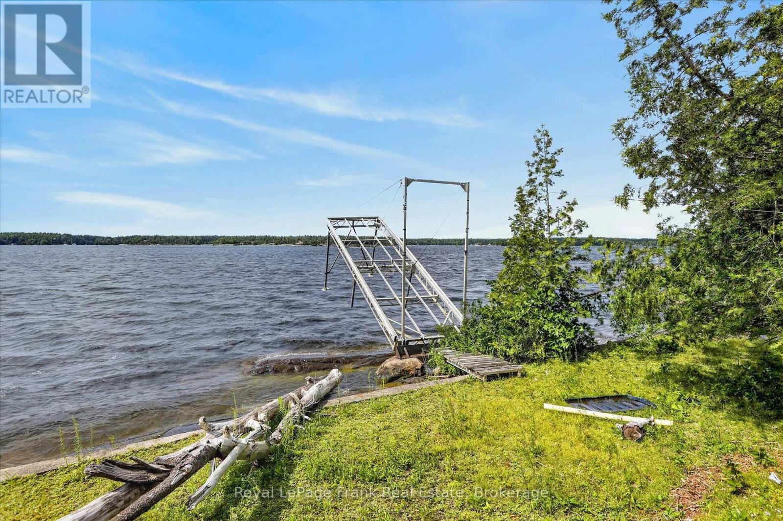 1550 Island 85 Stoney Lake, Douro-Dummer, Ontario  K0L 2H0 - Photo 3 - X13629362