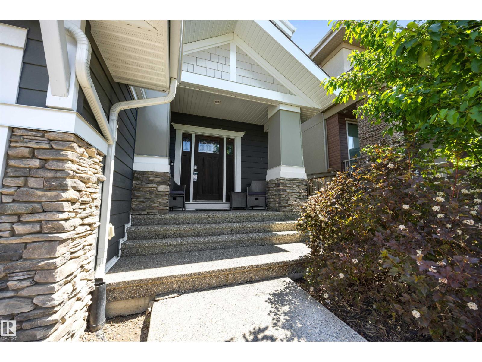 1305 Hainstock Wy SW, Edmonton, Alberta  T6W 3B6 - Photo 3 - E4498390