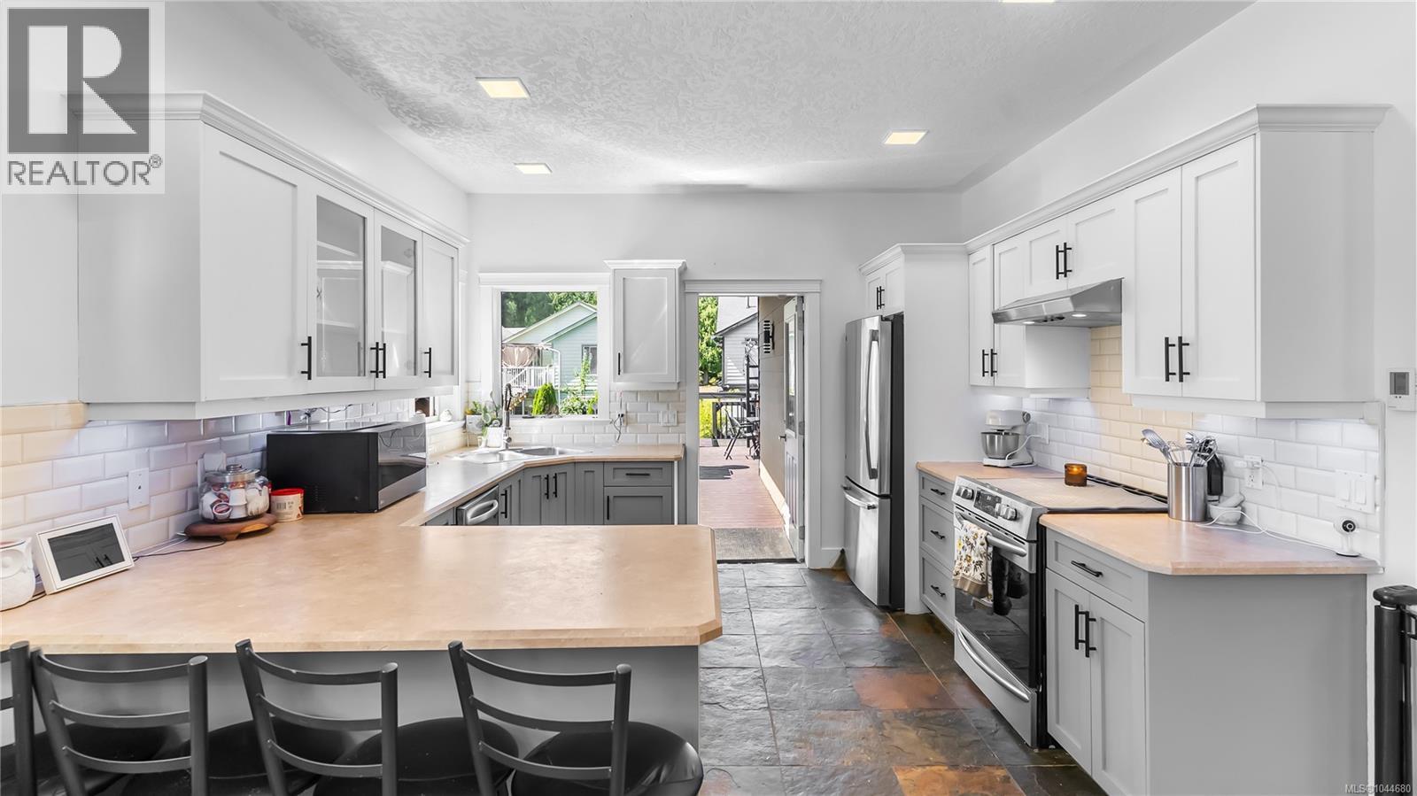 2282 Church Hill Dr, Sooke, British Columbia  V9Z 0W3 - Photo 10 - 1044680