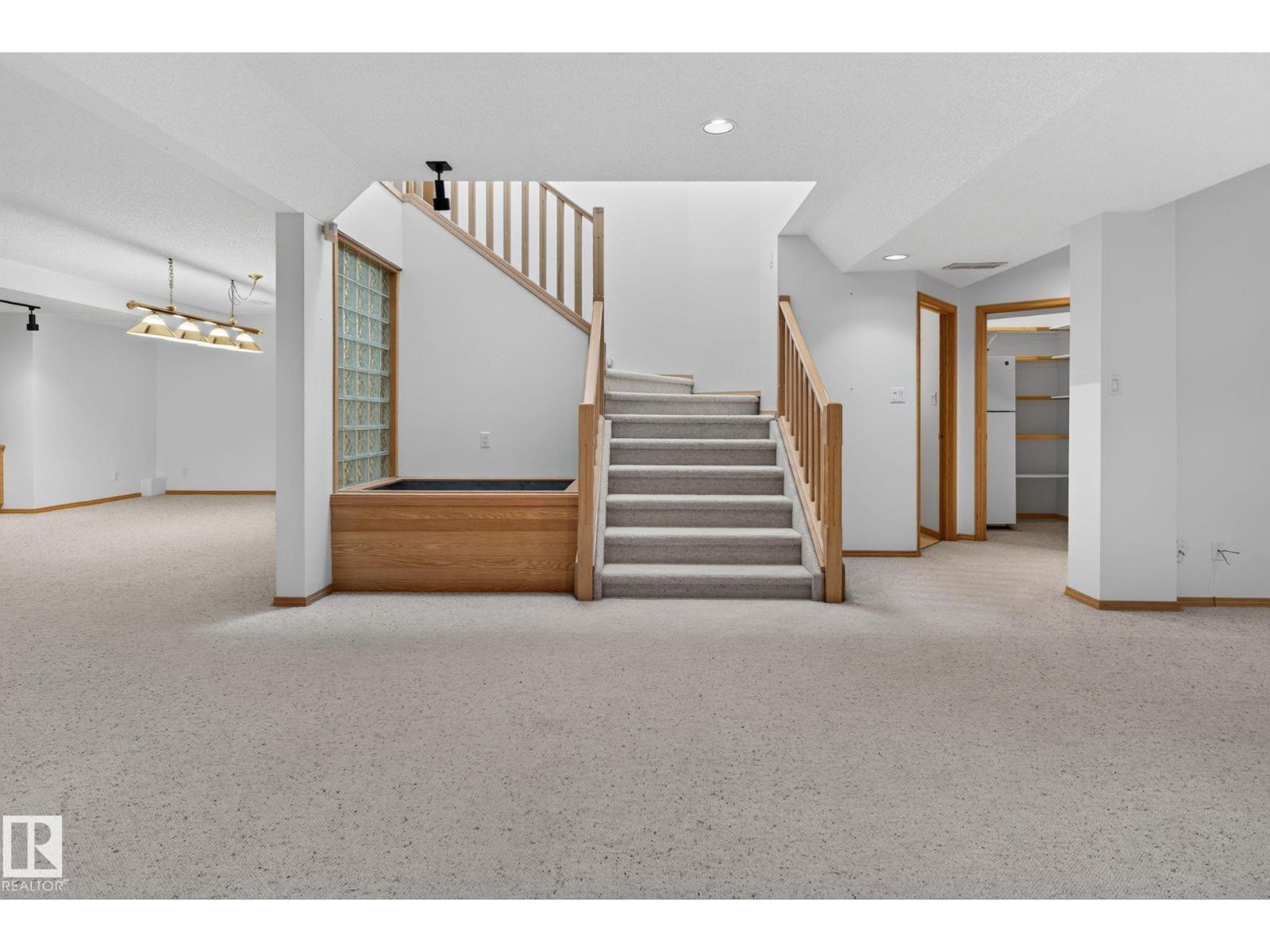 120 Ironwood Pl NW, Edmonton, Alberta  T6J 6R4 - Photo 36 - E4501813