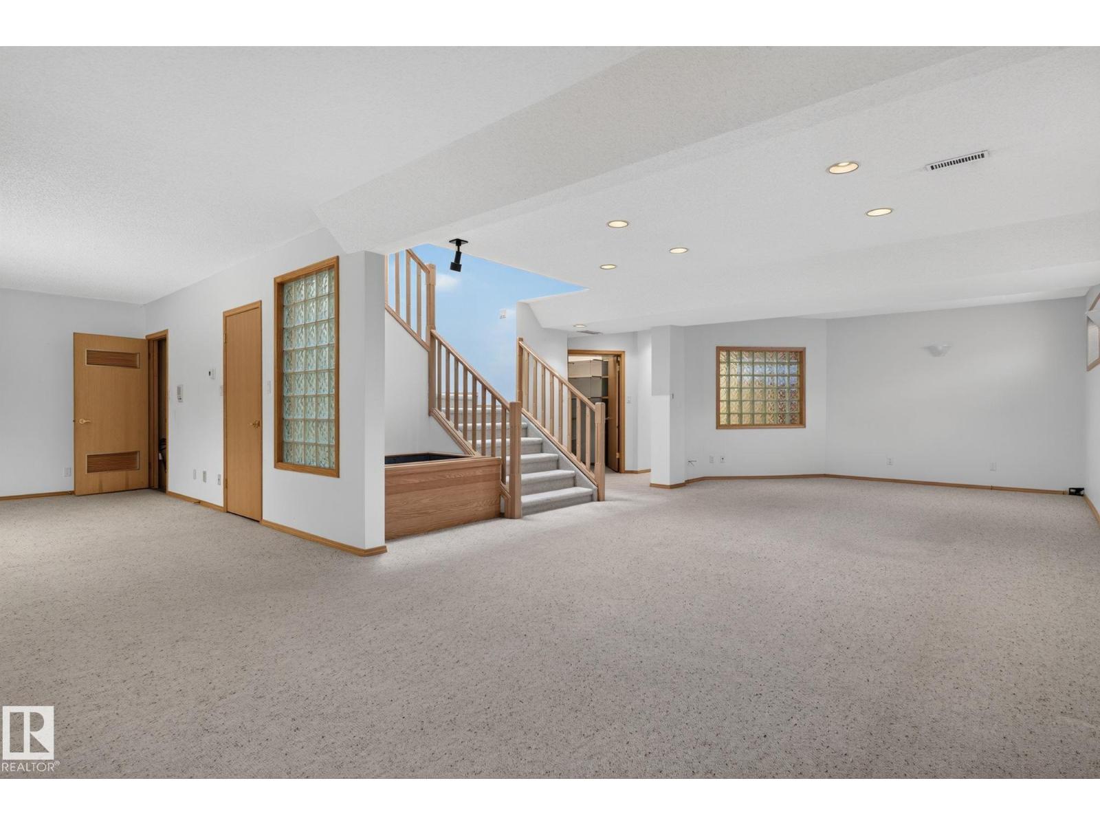 120 Ironwood Pl NW, Edmonton, Alberta  T6J 6R4 - Photo 40 - E4501813