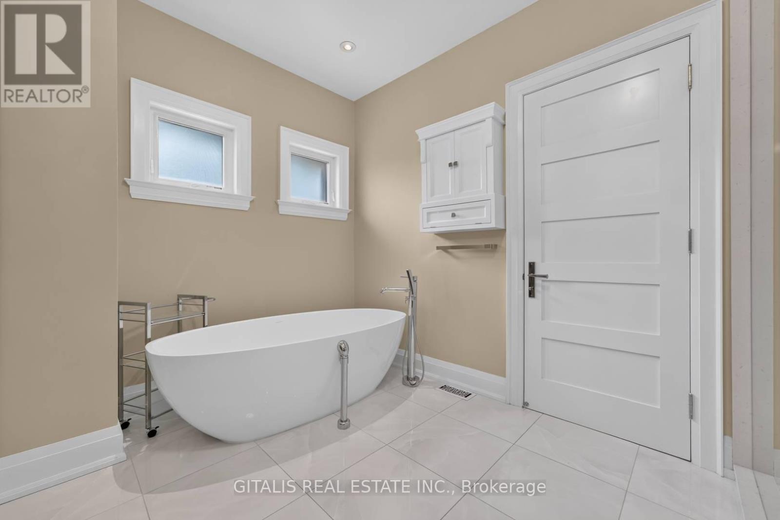 3 Donnybrook Lane, Toronto, Ontario  M9A 2V2 - Photo 27 - W13607116
